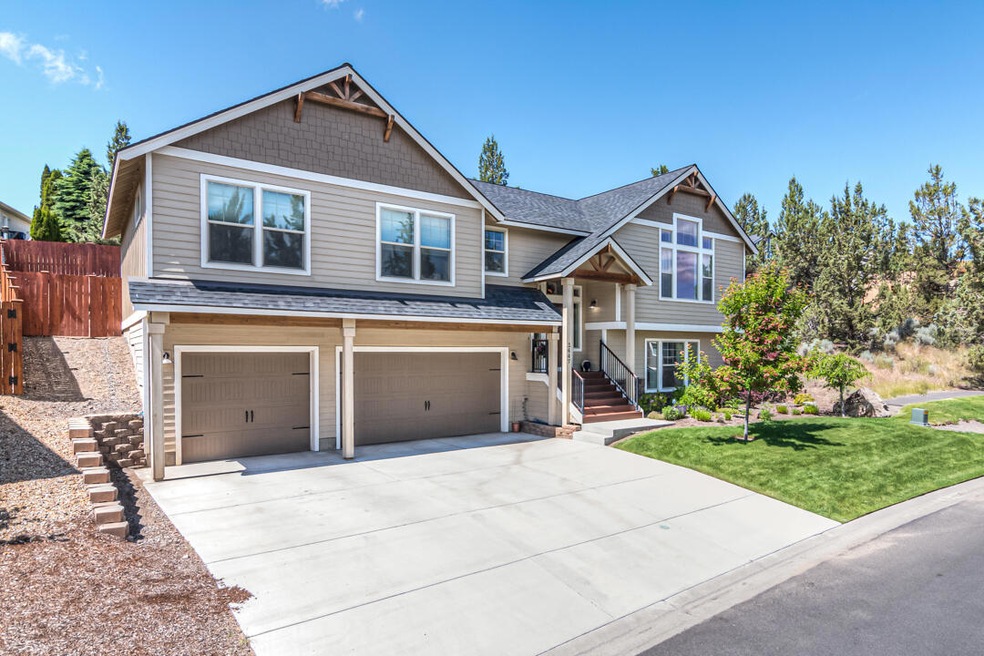 Sold $661,500 • Co-Listing Agent