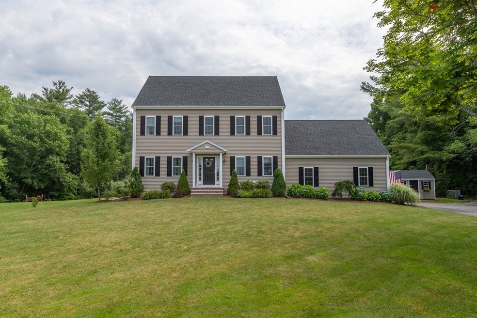 122 Lincoln St, West Bridgewater, MA 02379 - photo 1