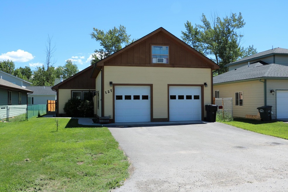 127 S Cedar Dr, Kalispell, MT 59901 - photo 1