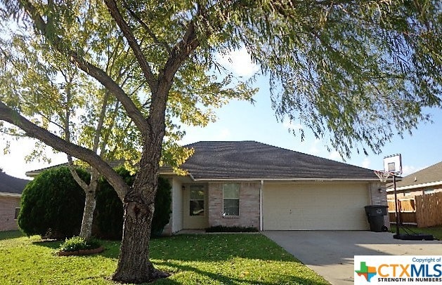 2308 Breezeway Ln, Temple, TX 76502 - photo 1