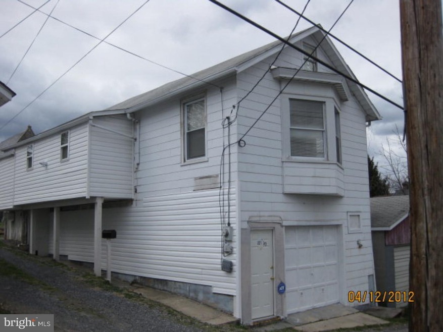 221 1/2 East Aly S, Lehighton, PA 18235 - photo 1