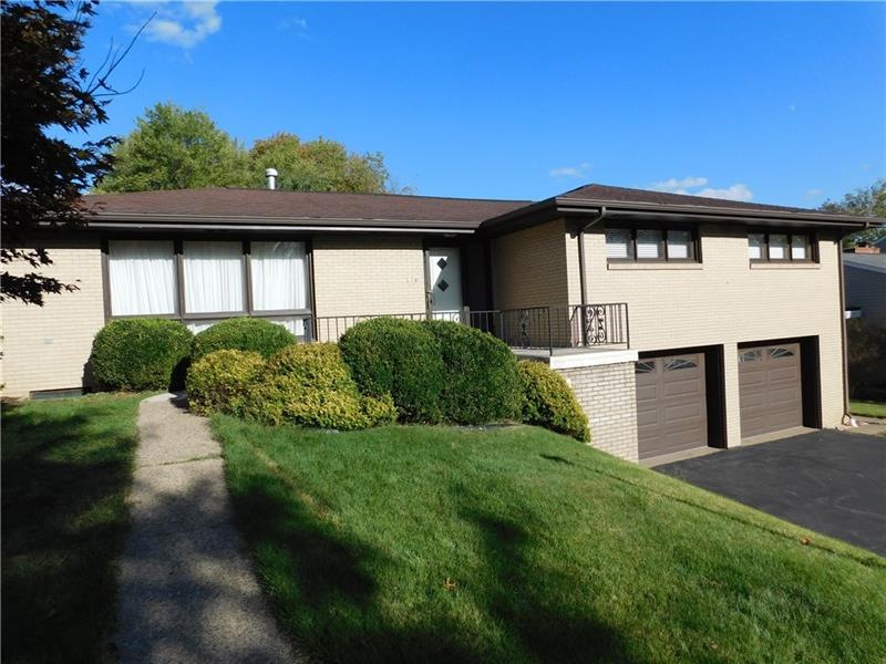 Sprawling mid century modern brick beauty