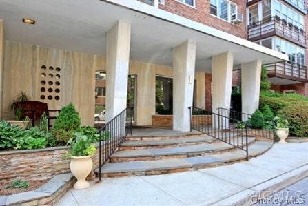 1 Washington Square unit G, Larchmont, NY 10538 - photo 1
