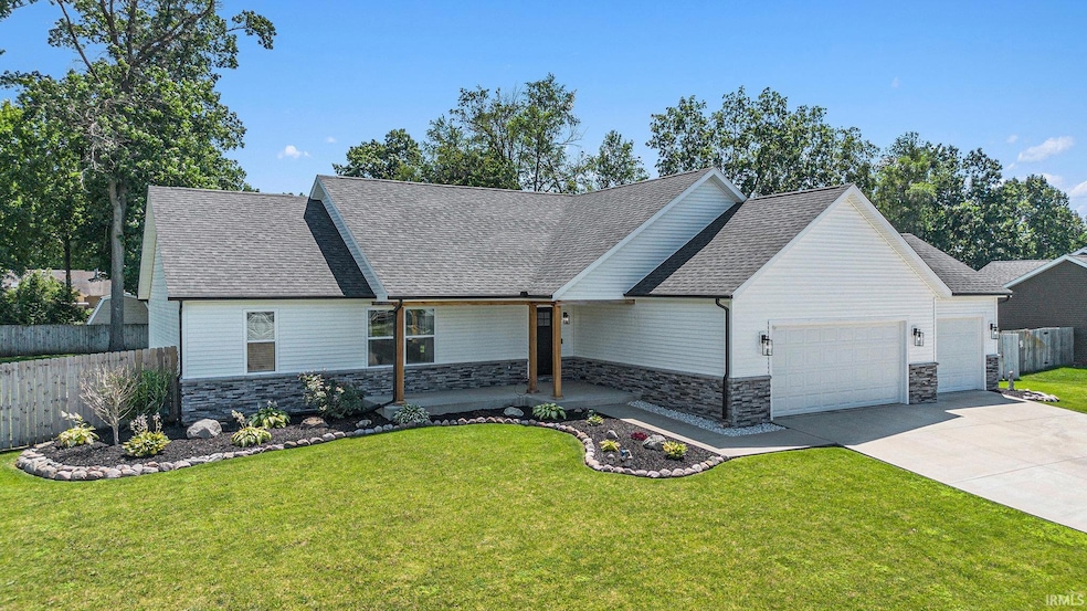 30330 Pine Bluff Dr, Elkhart, IN 46517 - photo 1