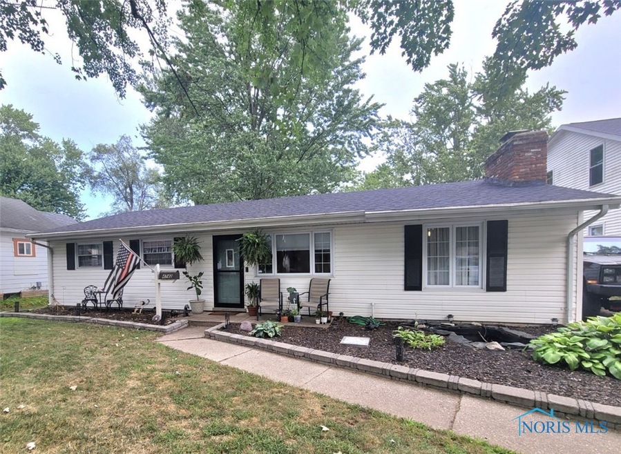 4742 Bowser Dr, Toledo, OH 43613 - photo 1