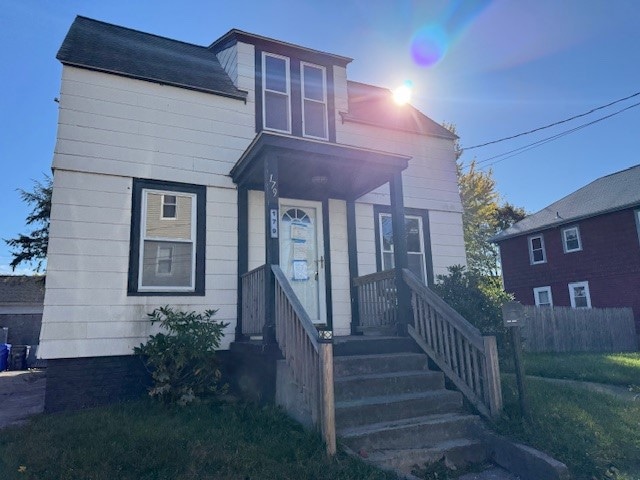 179 Columbine Ave, Pawtucket, RI 02861 - photo 1