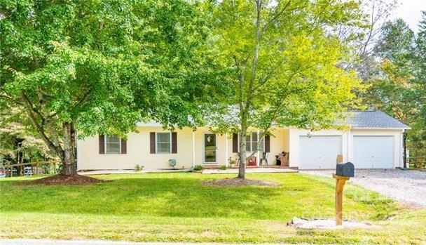 282 River Run Rd, Statesville, NC 28625 - photo 1