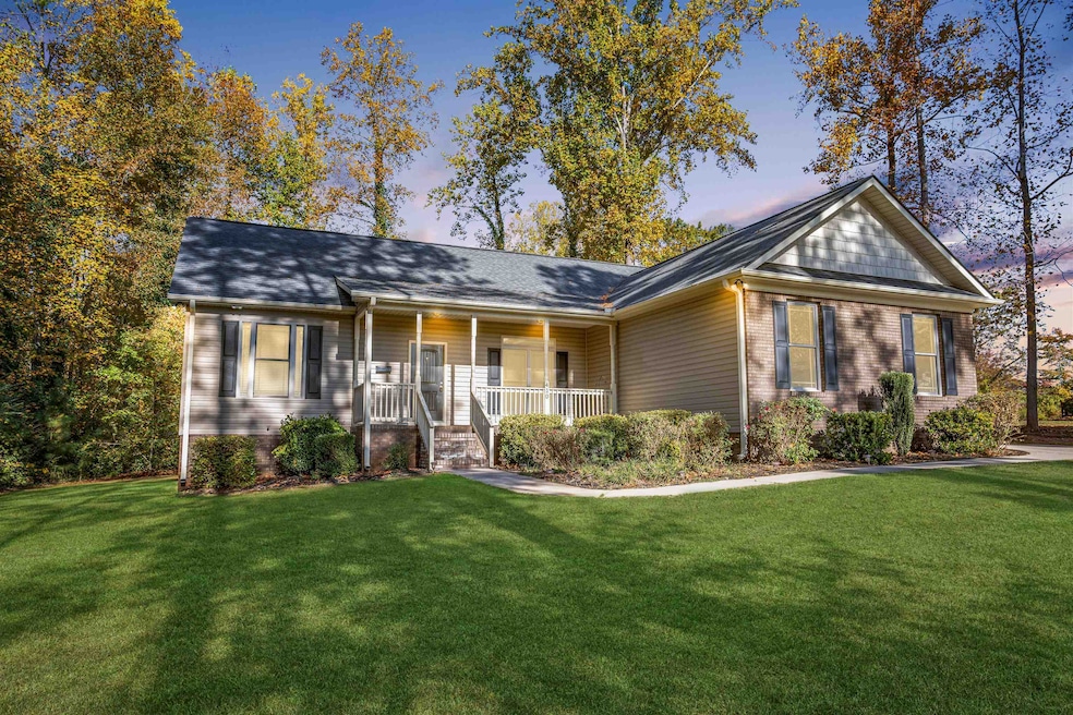 Sold $305,900