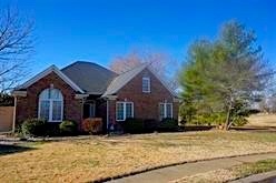 Field is located on side of home where no other ho