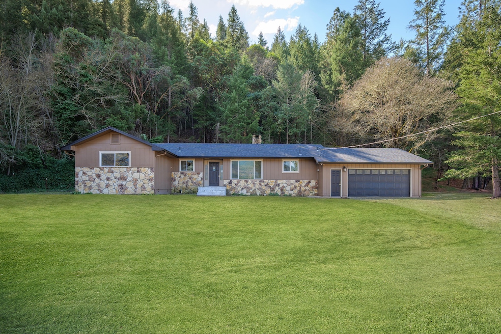 8882 Williams Hwy