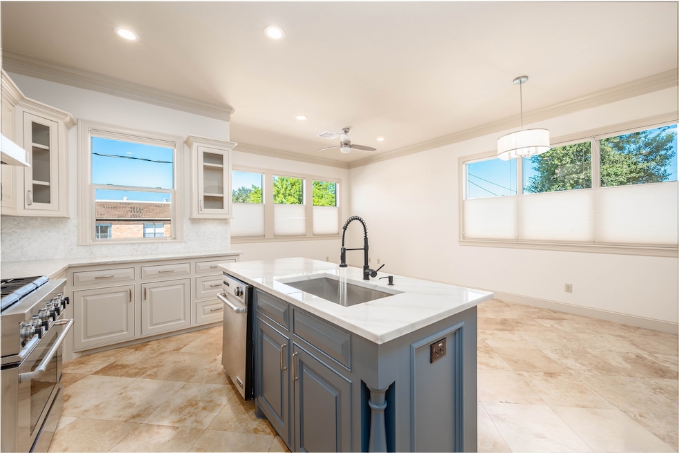 1508 Mcduffie St, Houston, TX 77019 - photo 1