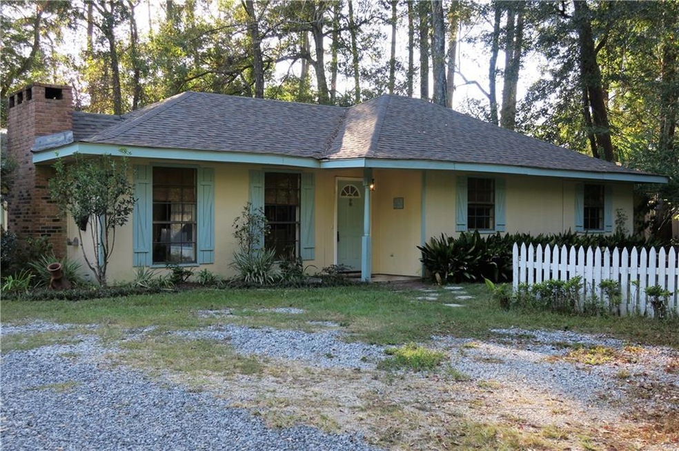 1023 W 17th Ave, Covington, LA 70433 - photo 1