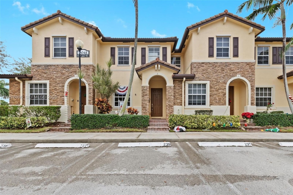 9041 SW 227th St unit 2, Cutler Bay, FL 33190 - photo 1