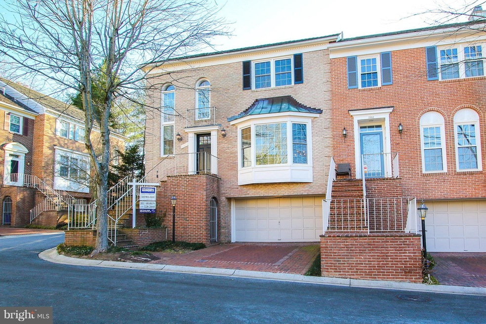 7900 Quarry Ridge Way, Bethesda, MD 20817 - photo 1