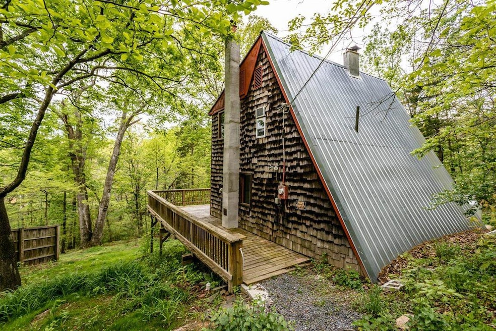 195 Mountainview Dr, Luray, VA 22835 - photo 1