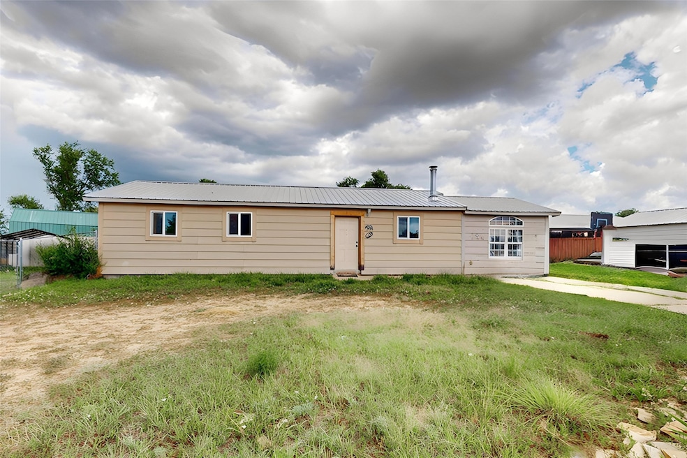 828 W Roybal Dr, Las Vegas, NM 87701 - photo 1