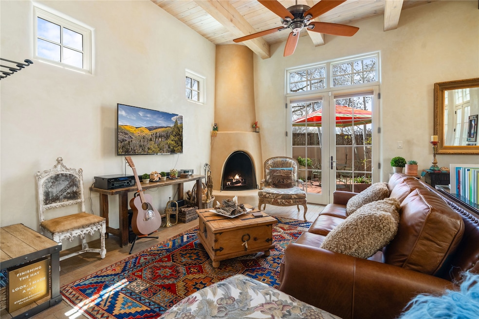 5 Cerro Gordo Rd unit 1, Santa Fe, NM 87501 - photo 1