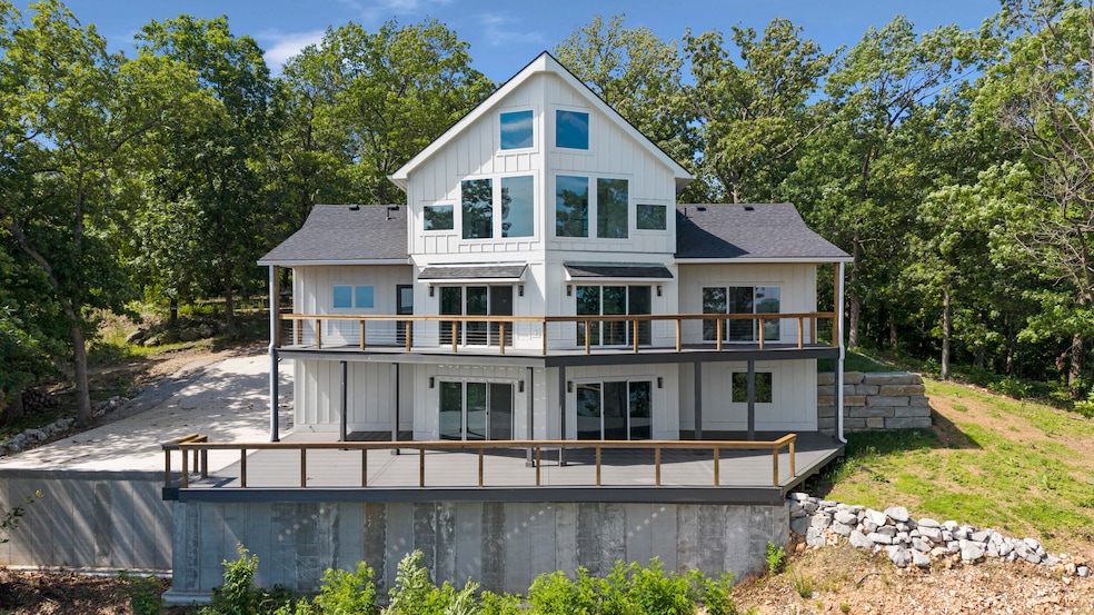 For Sale $985,000 • Co-Listing Agent