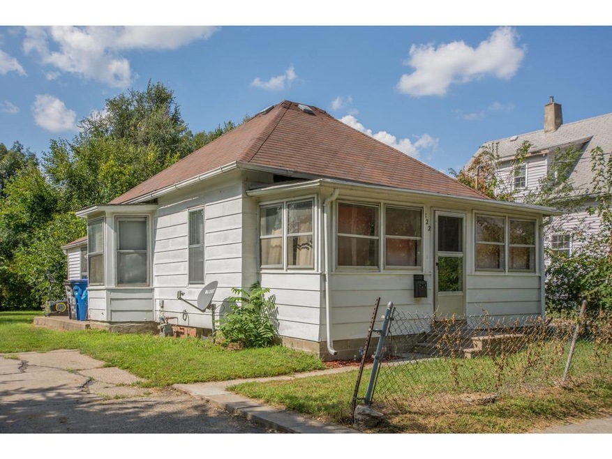 822 E 23rd Ct, Des Moines, IA 50317 - photo 1