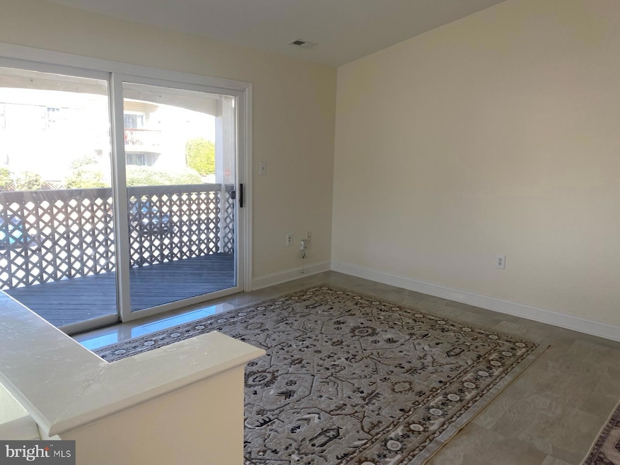 9470 Scarlet Oak Dr, Manassas, VA 20110 - photo 1