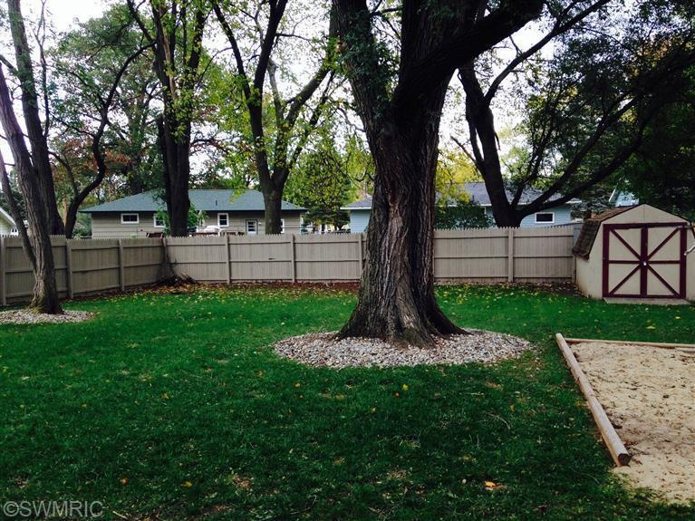 328 N Locust St, Wayland, MI 49348 - photo 1