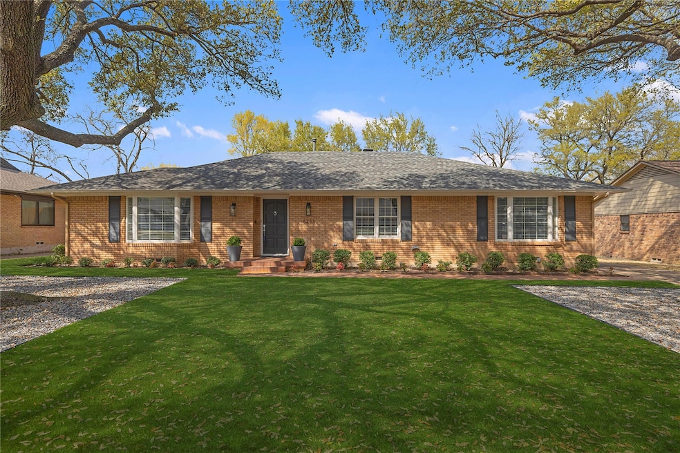 6233 E University Blvd, Dallas, TX 75214 - photo 1