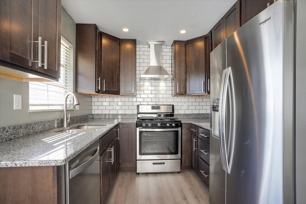 874 S Roys Ave, Columbus, OH 43204 - photo 1