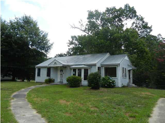 152 Jackson St, Hazlehurst, MS 39083 - photo 1