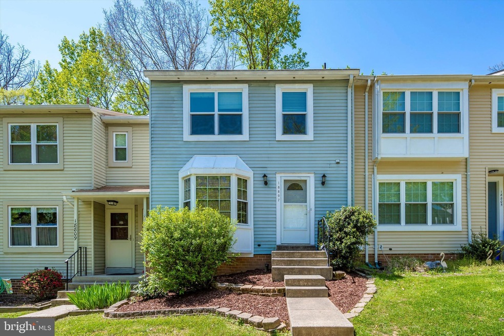18807 Summer Oak Ct, Germantown, MD 20874 - photo 1