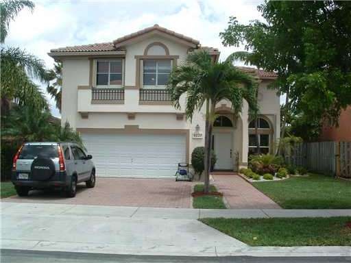 4627 NW 111th Ct, Doral, FL 33178 - photo 1