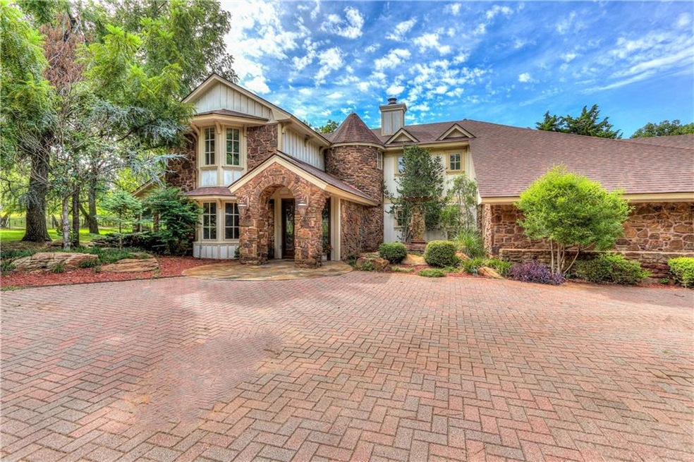 2101 W Coffee Creek Rd, Edmond, OK 73025 - photo 1