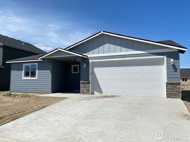 146 S Mystical Ave, East Wenatchee, WA 98802 - photo 1