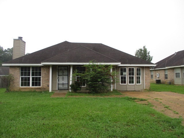 4307 Blaine Cir, Byram, MS 39272 - photo 1