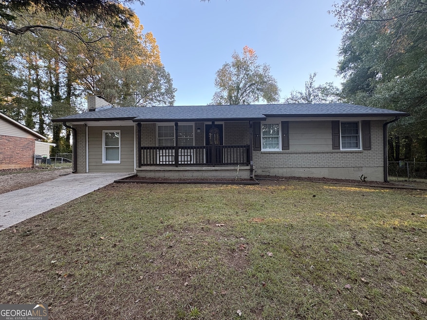 657 Utoy Ct, Jonesboro, GA 30238 - photo 1