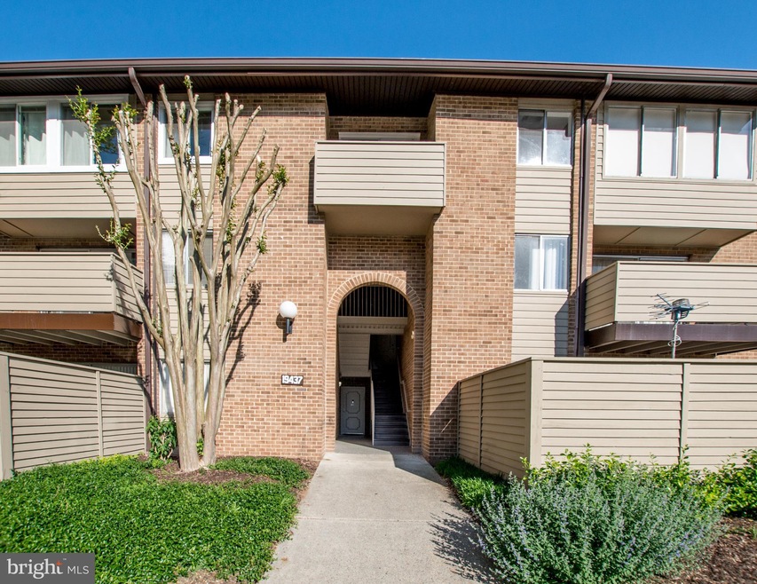 19437 Brassie Place unit 201, Montgomery Village, MD 20886 - photo 1