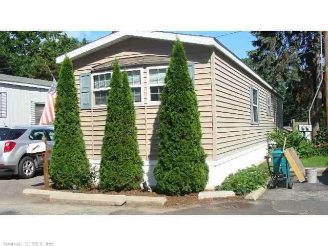 27 Hemlock Dr, Shelton, CT 06484 - photo 1