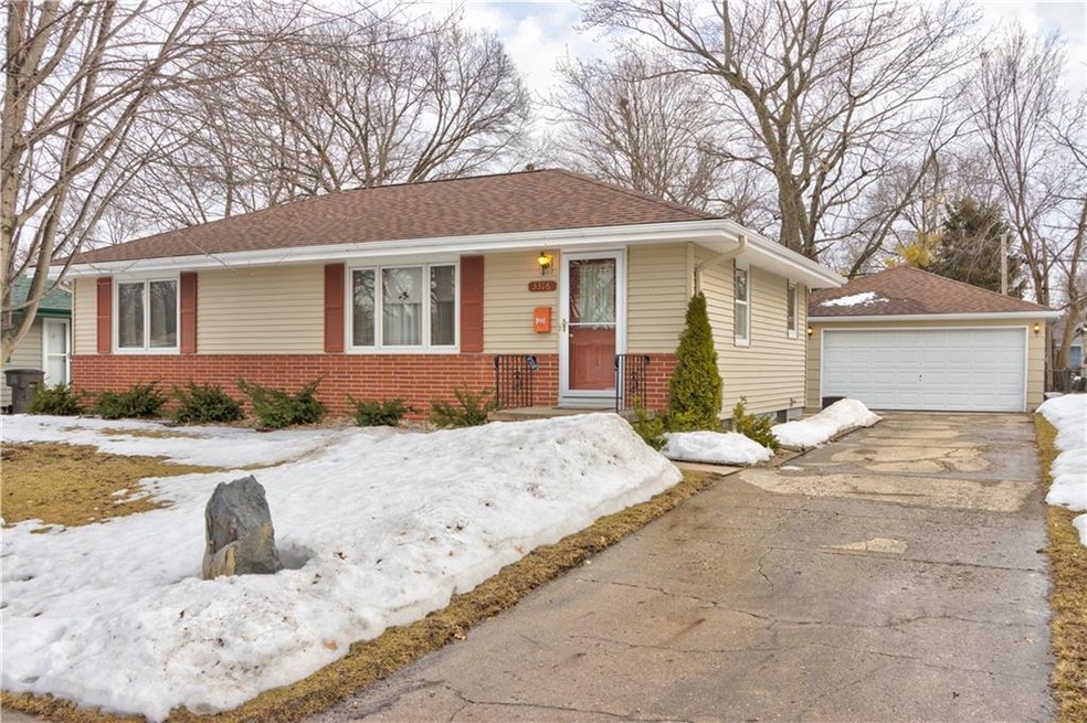 3316 Bel Aire Rd, Des Moines, IA 50310 - photo 1