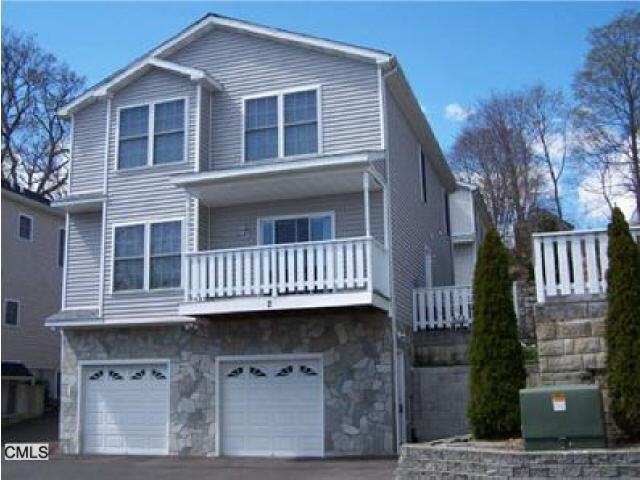 638 Hope St unit 2, Stamford, CT 06907 - photo 1