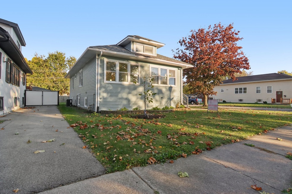 unlisted-address, Maywood, IL 60153 - photo 1