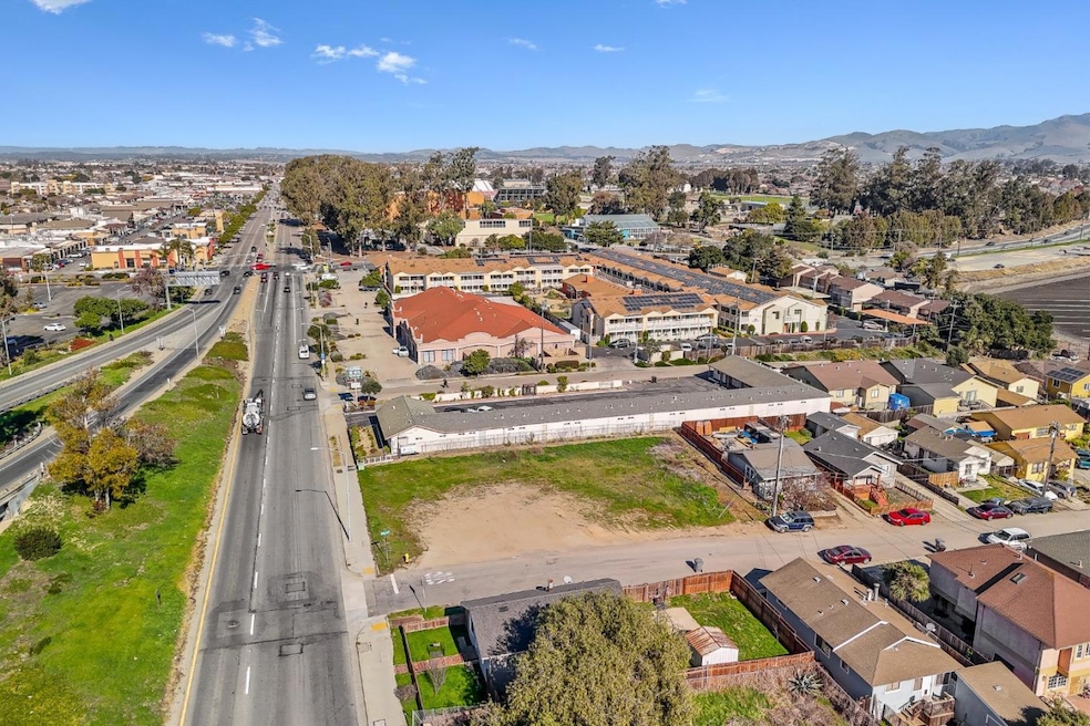 For Sale $425,000 • Co-Listing Agent