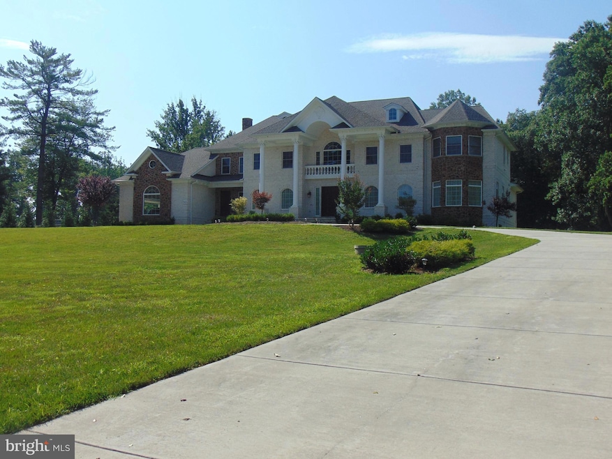 1027 Towlston Rd, McLean, VA 22102 - photo 1