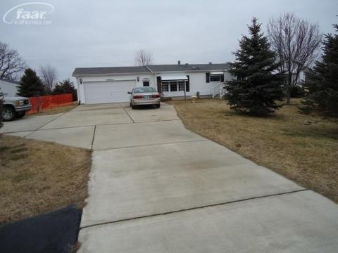 13301 Elms Rd, Birch Run, MI 48415 - photo 1