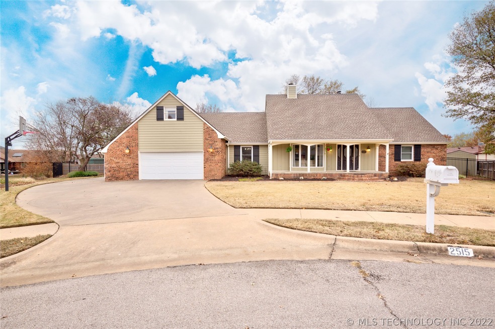 2515 SE Vicksburg St, Bartlesville, OK 74006 - photo 1