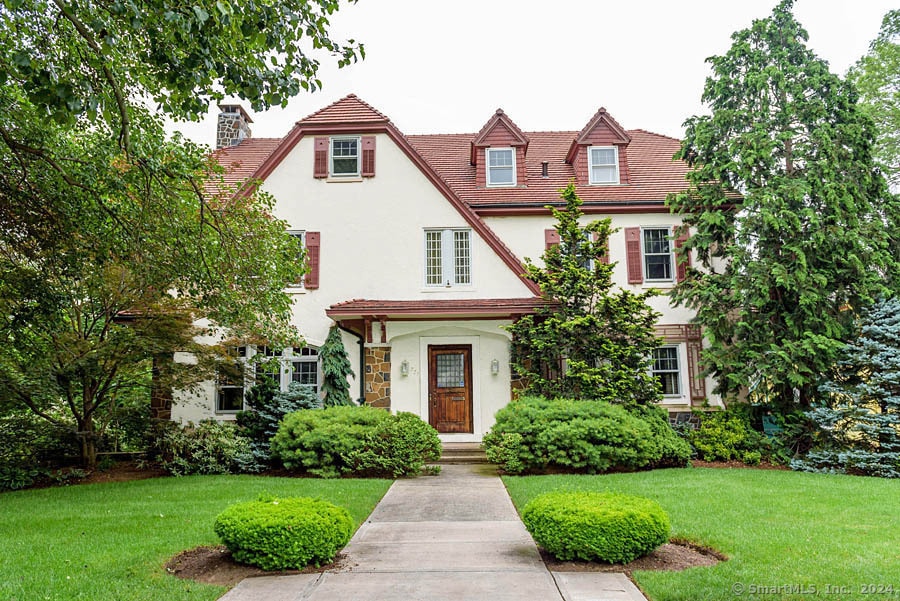 331 Saint Ronan St, New Haven, CT 06511 - photo 1