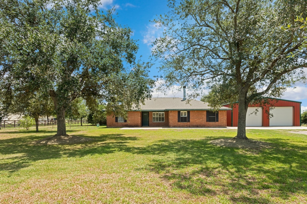 4211 Sims Rd, Rosenberg, TX 77471 - photo 1