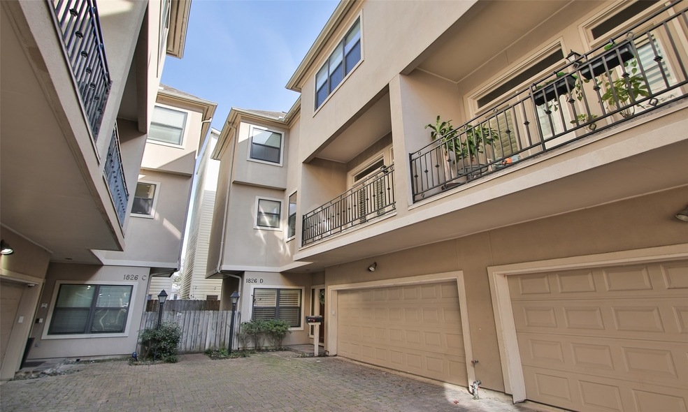 1826 Colquitt St unit D, Houston, TX 77098 - photo 1