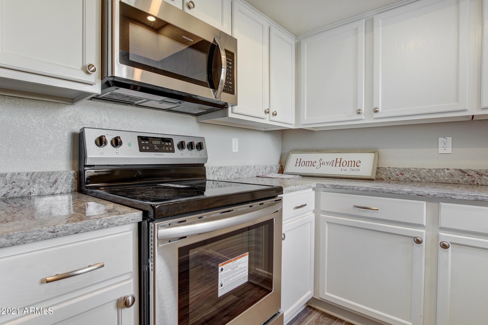 439 E Pecan Rd-15