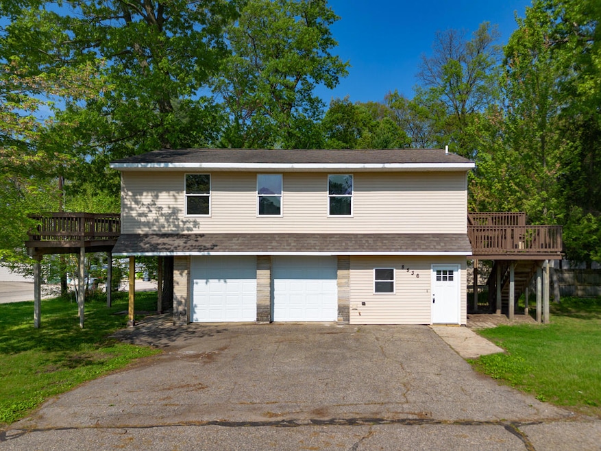 8536 Lovers Ln-1
