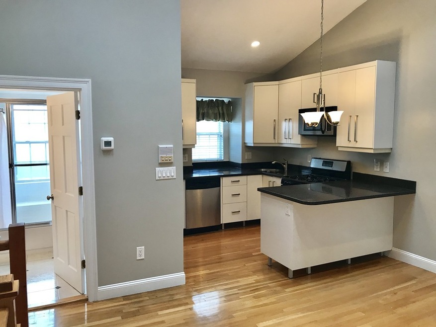 681 E 7th St unit 3, Boston, MA 02127 - photo 1