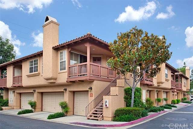 This beautiful upper unit in Arcada has a large ba